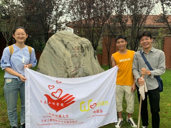 1560739078598058229.jpg D11DCEDC5305D905F841E7F82854982A.jpg